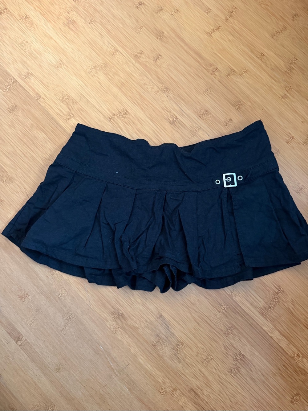Black Pleated Women’s mini Skirt